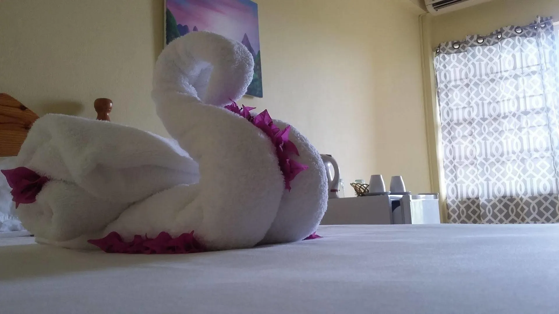 ***  Golden Arrow Inn Rodney Bay Santa Lucia